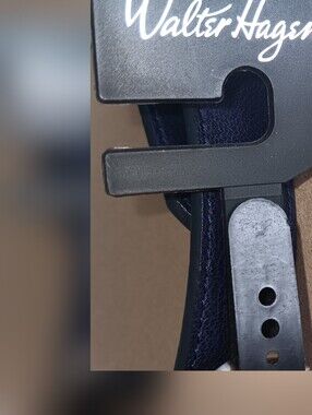 Walter Hagen Dark Blue and White Leather Belt with Metal Buckle. New. X-Large.